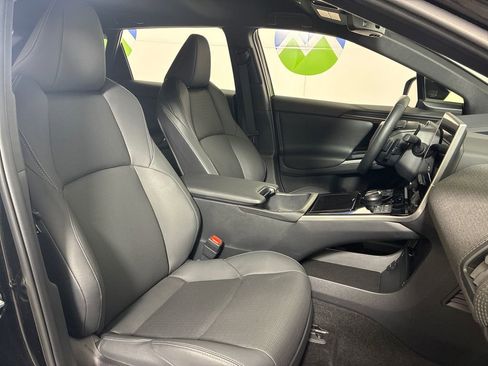 Used 2024 Subaru Solterra Limited image 32