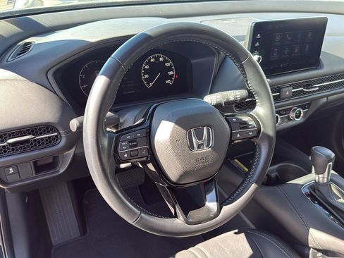 Certified 2025 Honda HR-V EX-L image 17