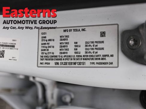 Used 2022 Tesla Model 3 Long Range AWD/4WD image 30