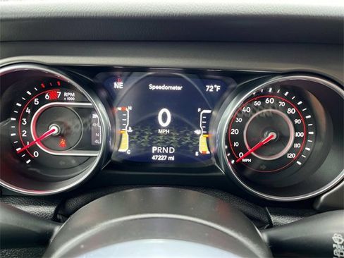 Used 2021 Jeep Wrangler Unlimited Rubicon image 34