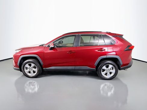 Used 2022 Toyota RAV4 XLE image 6