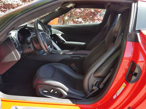 Used 2019 Chevrolet Corvette Stingray Coupe w/ 3LT Preferred Equipment Group RWD image 3