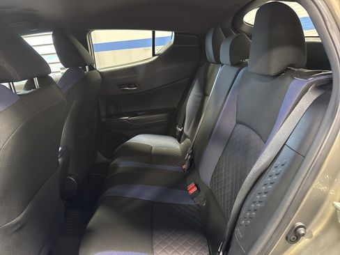 Used 2021 Toyota C-HR XLE image 25