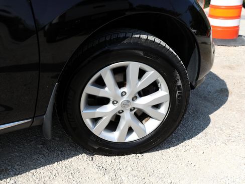 Used 2013 Nissan Murano S image 9