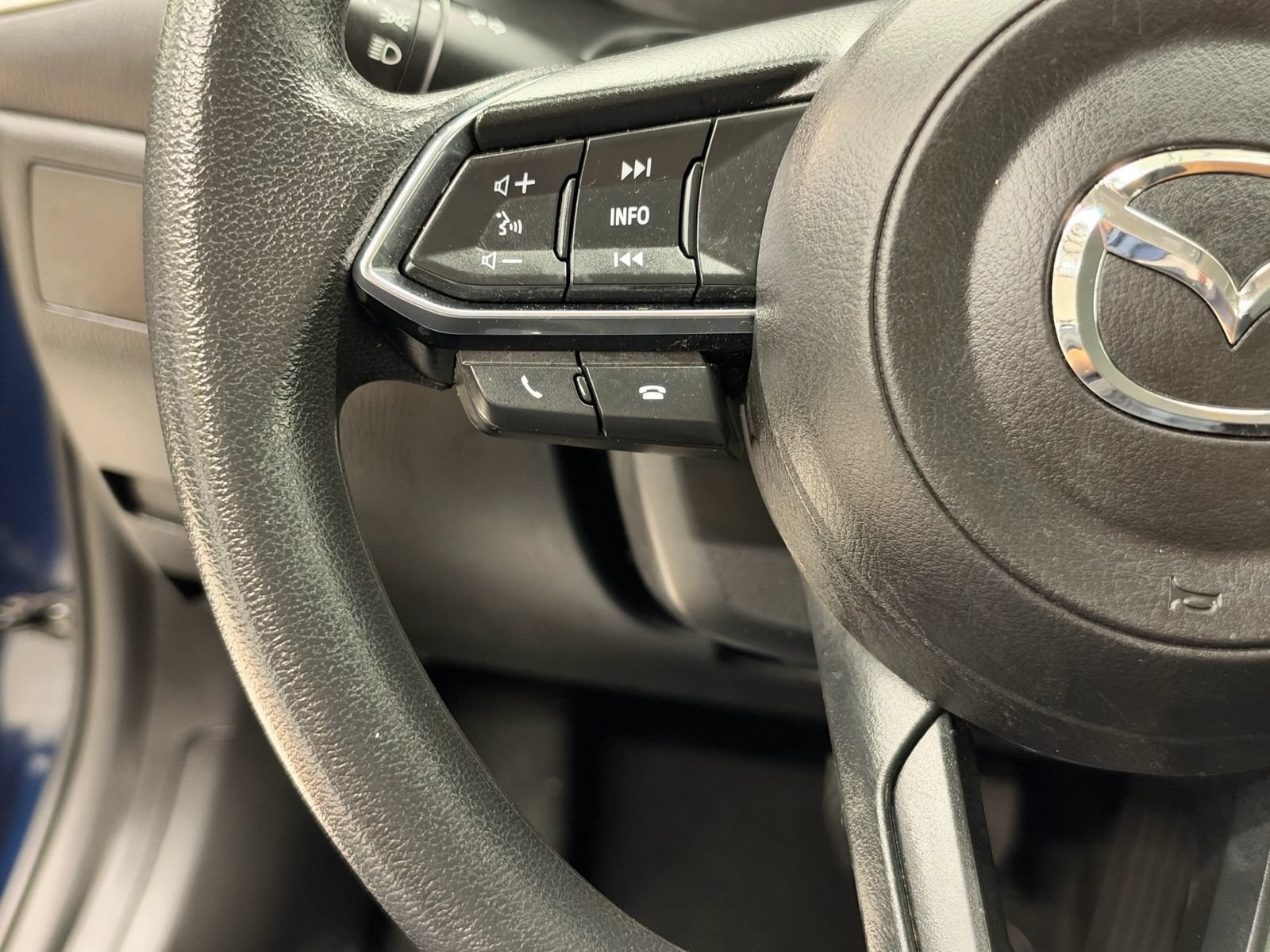 Used 2017 MAZDA MAZDA3 Sport FWD image 30