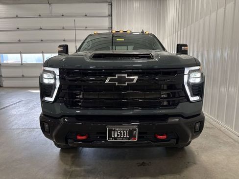 Used 2025 Chevrolet Silverado 3500 LTZ w/ LTZ Plus Package image 3