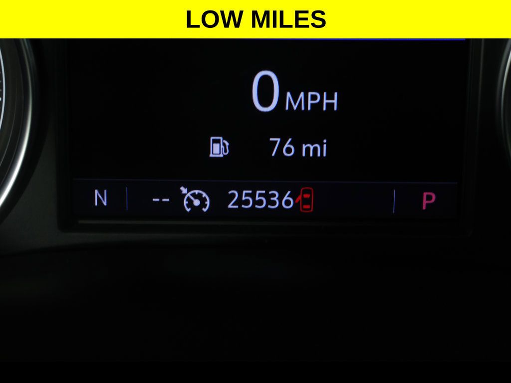 Used 2024 Buick Enclave Essence w/ Sport Touring Edition FWD image 5