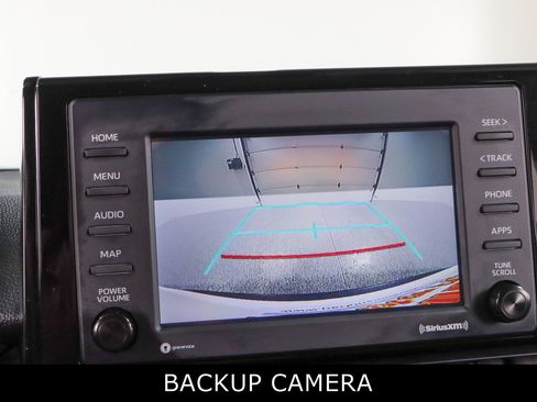 Used 2022 Toyota RAV4 XLE FWD image 18