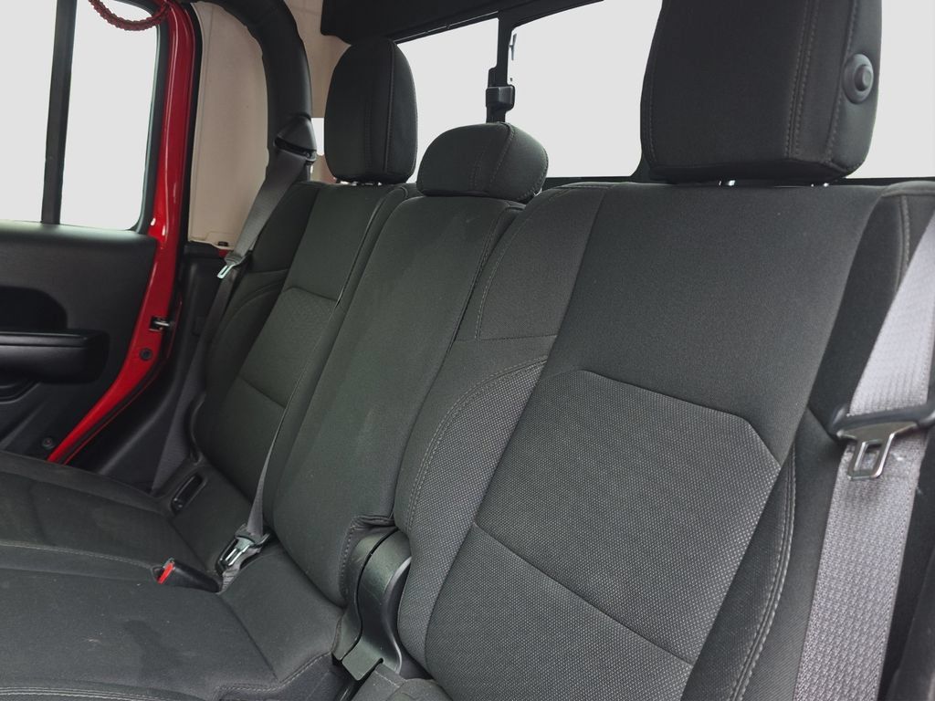 Used 2021 Jeep Gladiator Sport AWD/4WD image 12
