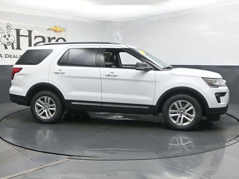 Used 2019 Ford Explorer XLT w/ Equipment Group 202A AWD/4WD image 50