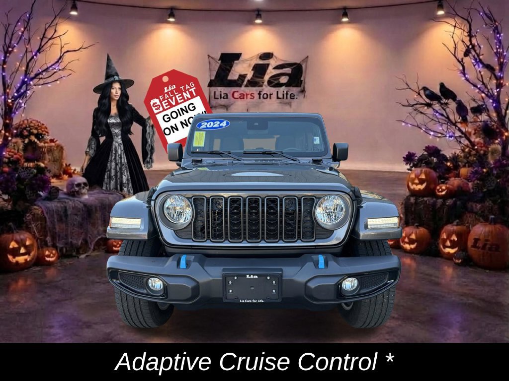 Used 2024 Jeep Wrangler Unlimited w/ Convenience Group AWD/4WD image 10