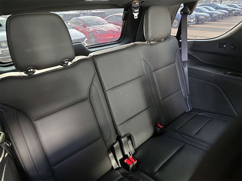 Used 2021 Chevrolet Tahoe Z71 w/ Rear Media and Nav Package image 12