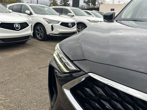 Certified 2023 Acura MDX SH-AWD w/ Technology Package image 12