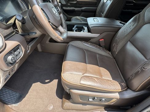 Used 2025 RAM 1500 Limited AWD/4WD image 9