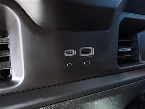 Used 2022 Chevrolet Silverado 1500 LT w/ Texas Edition Plus RWD image 10
