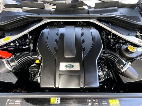 Certified 2023 Land Rover Range Rover Long Wheelbase Autobiography AWD/4WD image 9