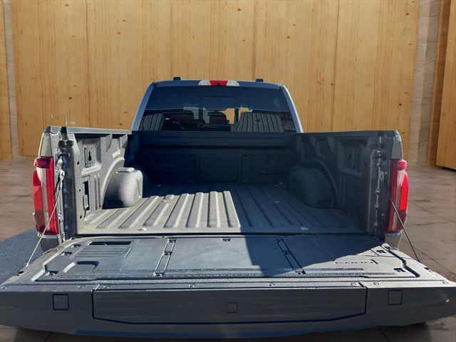 Used 2024 Ford F150 Platinum w/ FX4 Off-Road Package AWD/4WD image 18