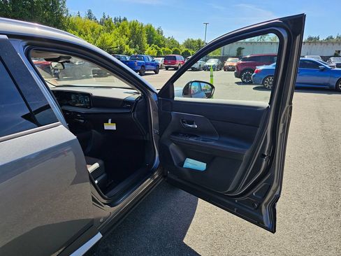 New 2026 Nissan Kicks SR w/ SR Premium Package AWD/4WD image 27