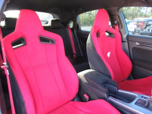 Used 2025 Honda Civic Type R image 9