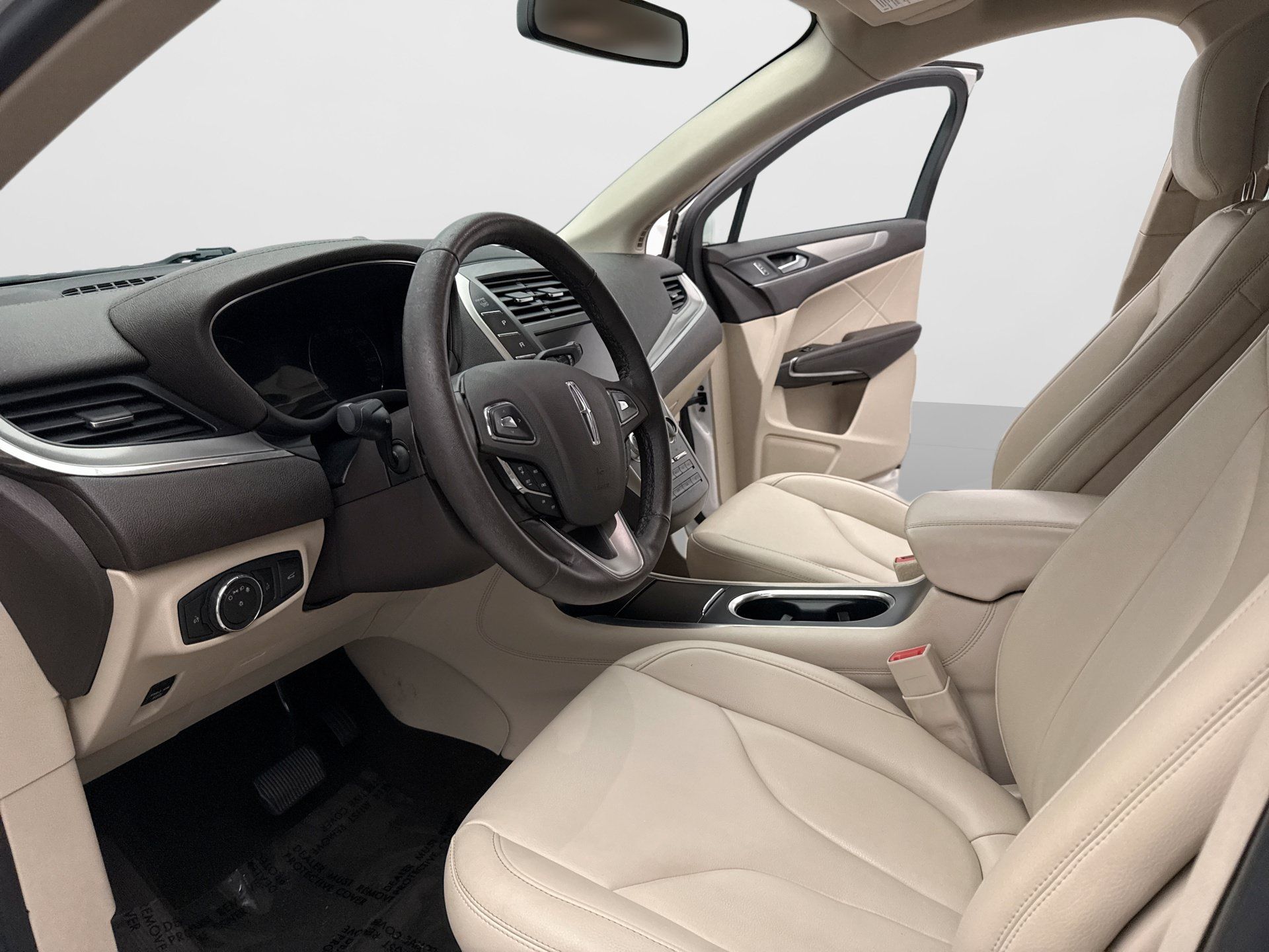 Used 2019 Lincoln MKC Premiere FWD image 12