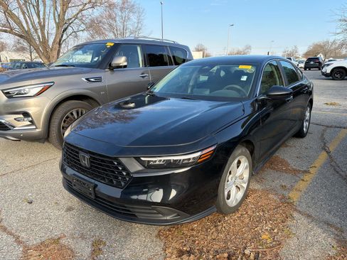 Used 2023 Honda Accord LX image 9