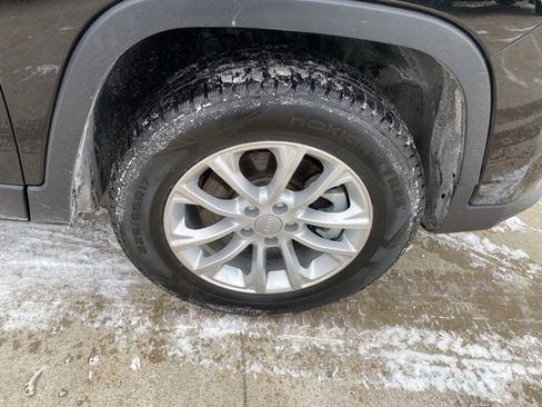 Certified 2021 Jeep Cherokee Latitude w/ Safety Group image 15