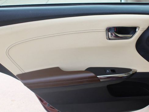 Used 2014 Toyota Avalon Limited FWD image 15