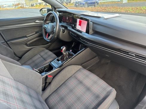 Used 2024 Volkswagen GTI SE image 28