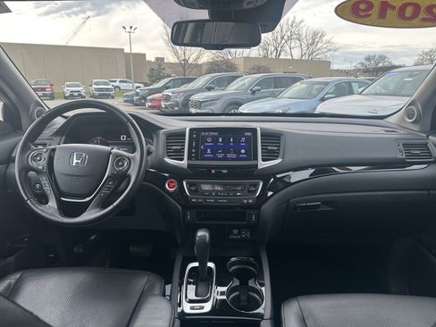 Used 2019 Honda Ridgeline RTL-E image 2