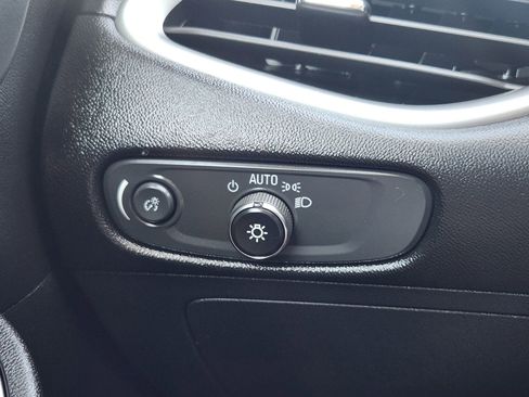 Used 2023 Chevrolet Malibu LT FWD image 24