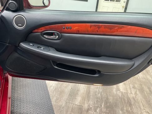 Used 2006 Lexus SC 430 Convertible image 39