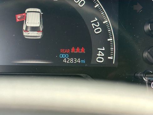 Used 2023 Toyota RAV4 LE image 37