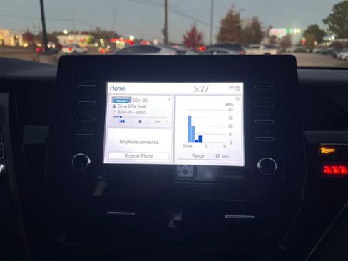 Used 2022 Toyota Camry SE image 23