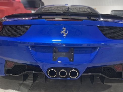 Used 2015 Ferrari 458 Italia Coupe image 7