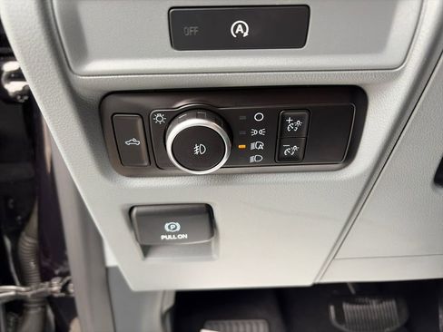 Used 2025 Ford F150 XLT w/ Equipment Group 301A Standard image 25