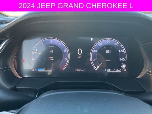 Used 2024 Jeep Grand Cherokee L Altitude image 29