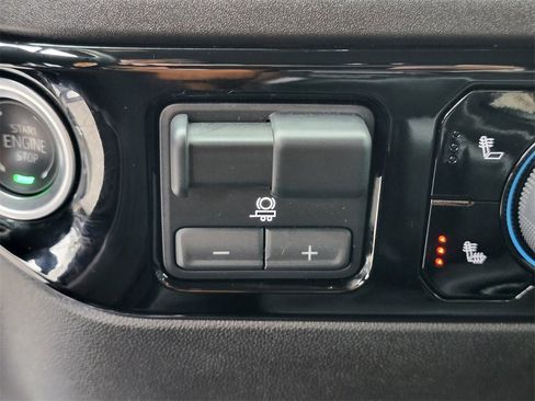 Used 2025 Chevrolet Silverado 2500 LT w/ All Star Edition image 24