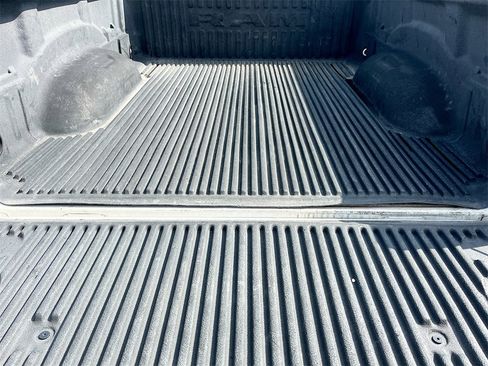 Used 2019 RAM 1500 Big Horn image 23