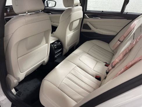 Used 2023 BMW 530i xDrive 530i xDrive w/ Executive Package image 13