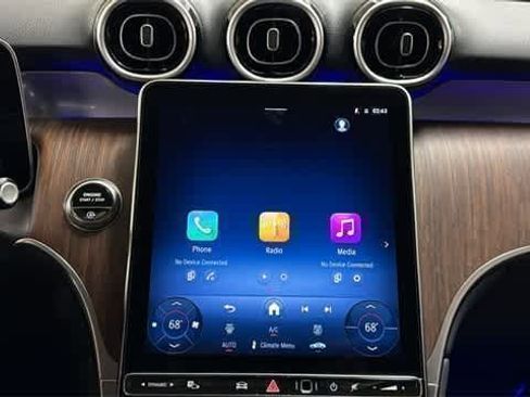 Certified 2025 Mercedes-Benz GLC 300 4MATIC image 19