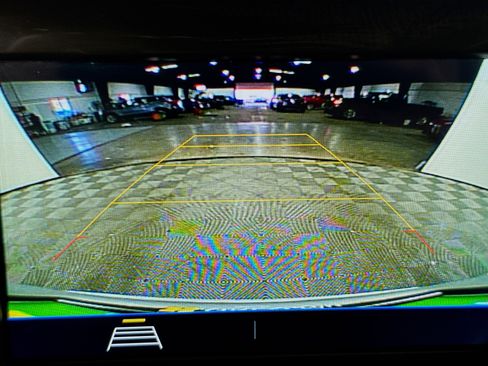 Used 2019 GMC Terrain SLE w/ Driver Convenience Package FWD image 17