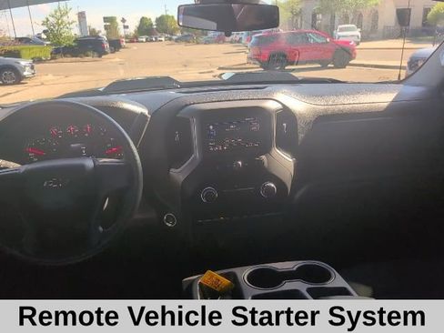 Used 2025 Chevrolet Silverado 1500 Custom Trail Boss w/ Turbomax Blackout Package image 4