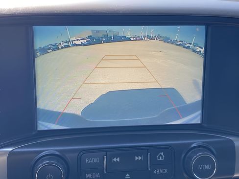 Used 2018 Chevrolet Silverado 1500 LT AWD/4WD image 23