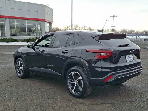 Used 2024 Chevrolet Trax RS image 5