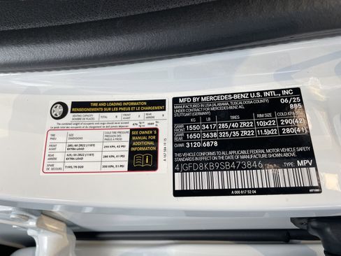 Used 2025 Mercedes-Benz GLE 63 AMG S image 44