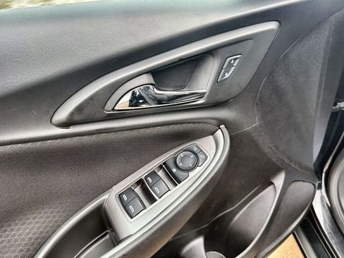 Used 2025 Chevrolet Malibu LT image 22