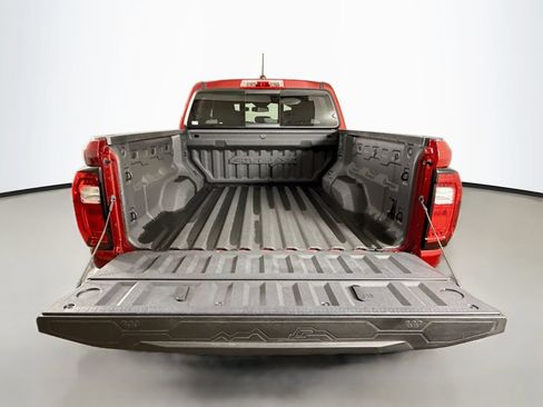 Used 2024 GMC Canyon AT4X AWD/4WD image 25