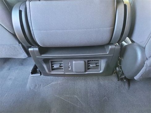 Used 2024 GMC Sierra 1500 Elevation image 11