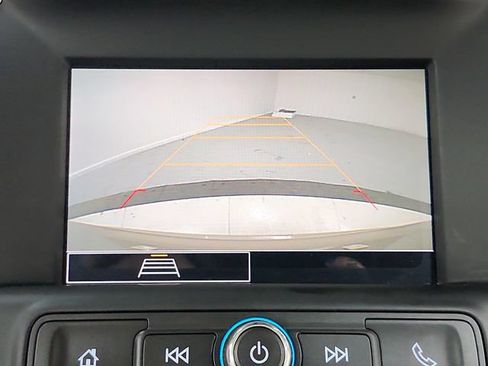 Used 2023 GMC Terrain SLE w/ Driver Convenience Package FWD image 28