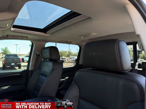 Used 2018 GMC Sierra 2500 Denali w/ Duramax Plus Package AWD/4WD image 21